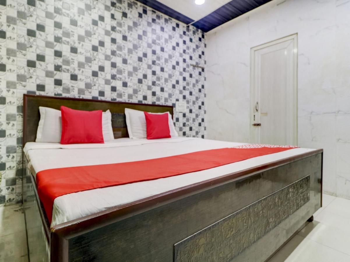 Patiāla Oyo 77454 Hotel Prince Palace المظهر الخارجي الصورة